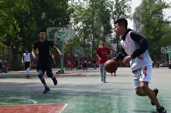 遠行地產籃球比賽 遠行地產籃球比賽